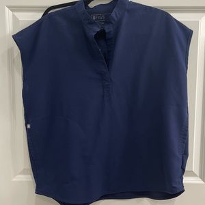 Figs Navy blue Rafaela scrub top size M